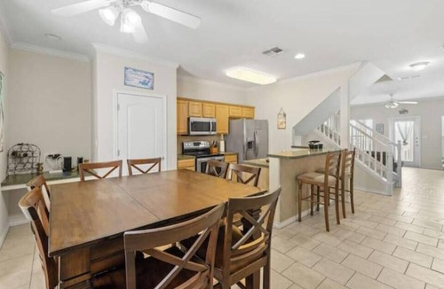 Corpus Christi House | The Breezeways Padre Island Texas Townhome Resort Pool attached Garage