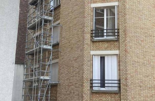 Quartier de l'Ecole-Militaire Apartment | The Breteuil Calm & Bright Invalides