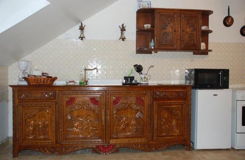 Comblessac House | The Breton Apartment at Chateau Le Mur
