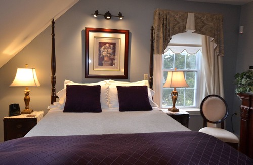 Elmsdale Bed & Breakfast | The Briarwood B&B