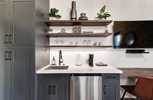 Collingwood Hotel | The Brick & Beam Boutique Hotel