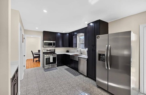 North Charleston House | The Brick House Manor