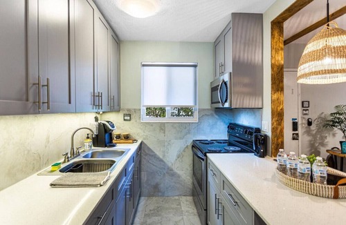 The Roads Apartment | The Brickell Hideout - Charming/Cozy/Central