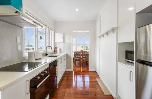 Mount Wellington House | The Brickstone Home with Deck and Parking