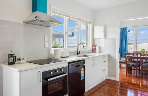 Mount Wellington House | The Brickstone Home with Deck and Parking