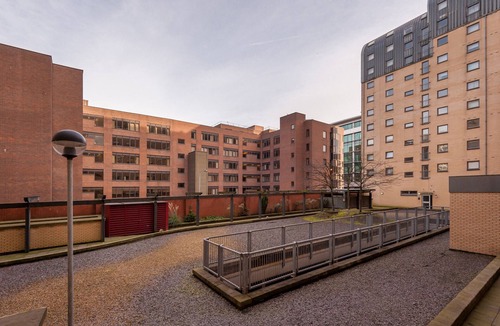 City Centre Glasgow Apartment | The Bridge - Apartment Two