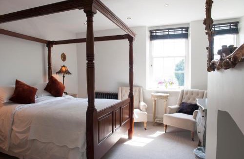 Wilton Bed & Breakfast | The Bridge House