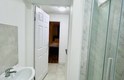 Reigate Hotel | The Bridge House Hotel