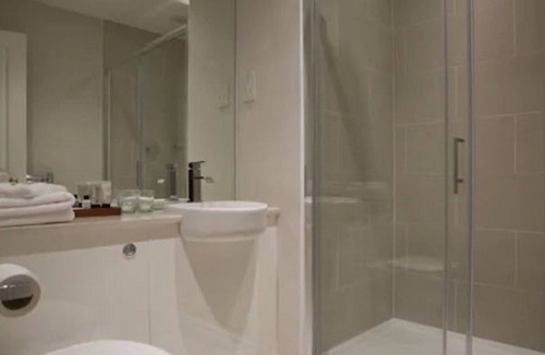 Ratho Hotel | The Bridge Inn