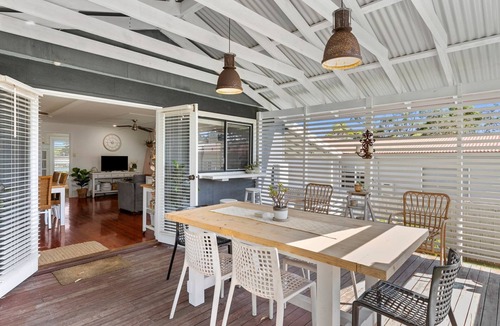 Manyana House | The Bridge Walk