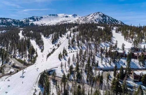 Mammoth Lakes Apartment | The Bridges 102