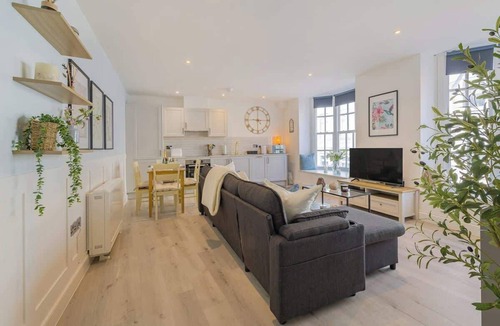 Brighton City Centre Apartment | The Brighton Haven in Bartholomews
