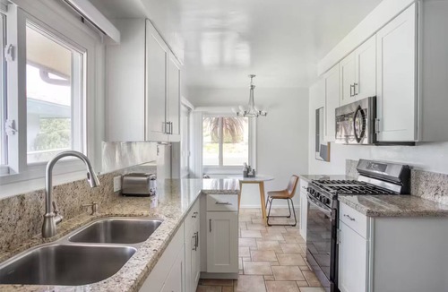 Ladera Heights House | The Brightwood Stay