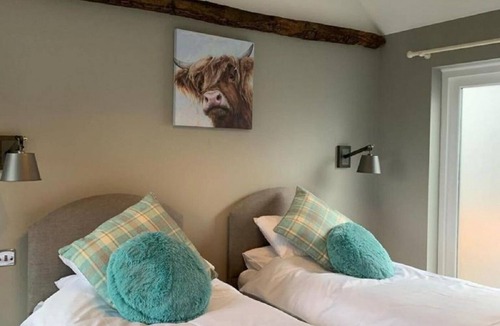 Meldreth Bed & Breakfast | The British Queen