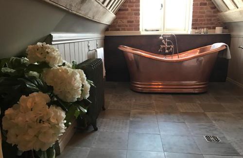 Aylesbury Bed & Breakfast | The Broad Leys