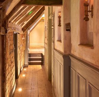 Aylesbury Bed & Breakfast | The Broad Leys