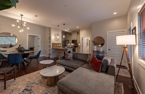 College Station Condo | The Broadmoor - A Designer Condo in Bryan Texas