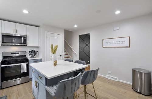 Brookfield House | The Brookfield Breakaway w/Game Room