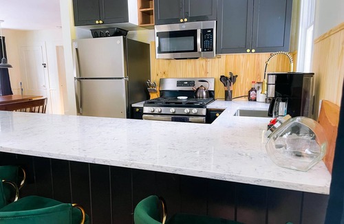 East Dover House | The Brookside Lodge & Cottage