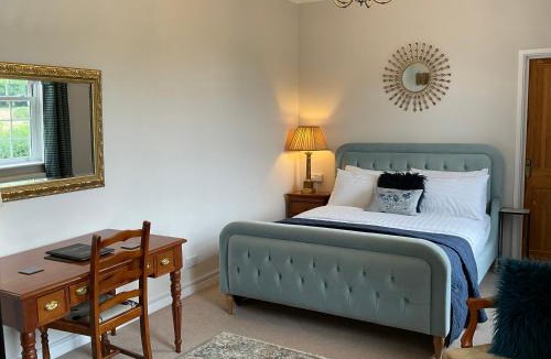 Mortimer West End House | The Broomsquire