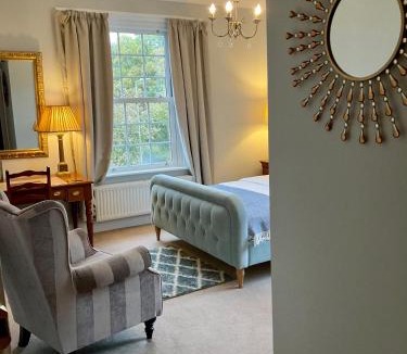 Mortimer West End House | The Broomsquire