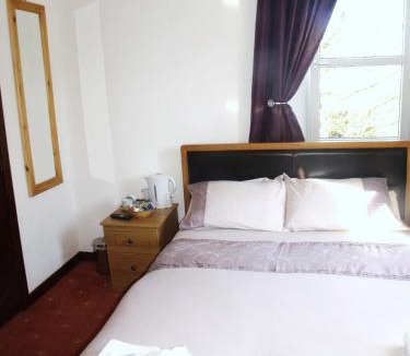 Watten Hotel | The Brown Trout Hotel