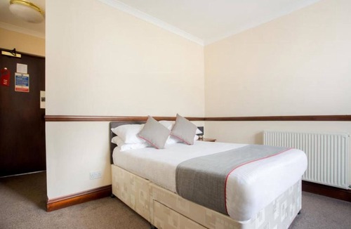 Saltash Hotel | The Brunel