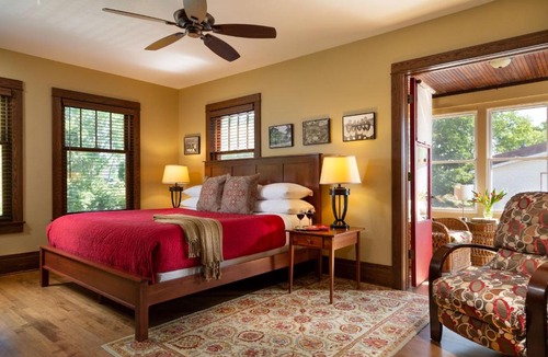 Regent Bed & Breakfast | The Buckingham Inn