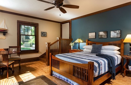 Regent Bed & Breakfast | The Buckingham Inn