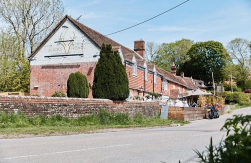 Corhampton Bed & Breakfast | The Bucks Head