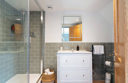 Ventnor Hotel | The Buddle Inn