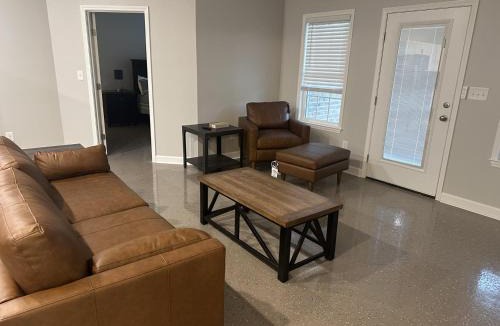 Lexington House | The Buford T Justice Suite