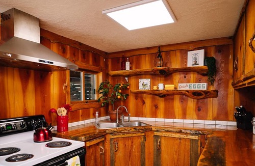 Riggins House | The Building On The River R&R