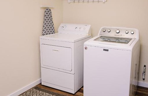 Riggins House | The Building On The River R&R