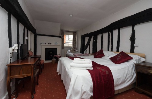 Wargrave Hotel | The Bull at Wargrave