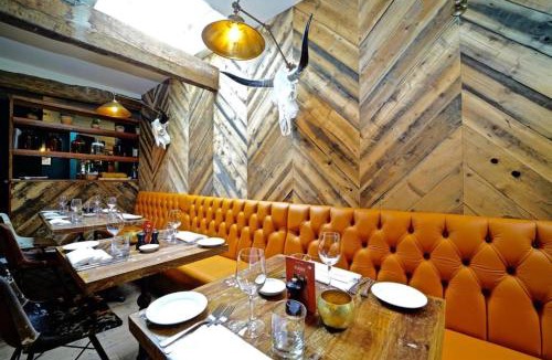 Quenington Hotel | The Bull Hotel