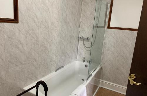 Llangefni Hotel | The Bull Hotel