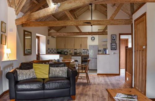 Compton House | The Bull Pen - 17320