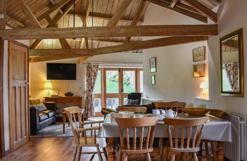 Compton House | The Bull Pen - 17320