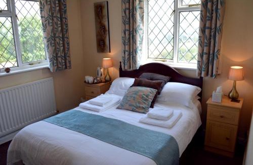 Chelmarsh House | The Bull's Head Inn