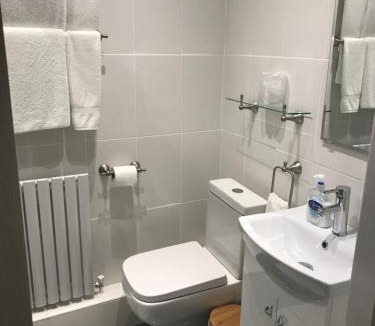 Hartshorne Hotel | The Bulls Head