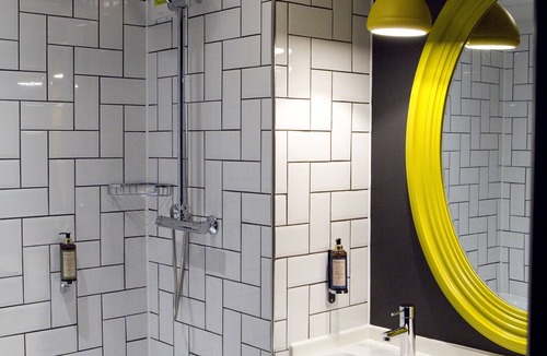 Hale Hotel | The Bulls Head Hotel