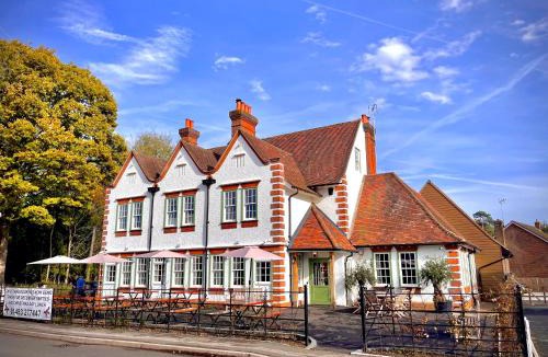 Ewhurst Hotel | The Bulls Head Inn
