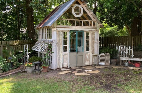 Ruston House | The Bungalow…cozy, comfortable, convenient! Three blocks to La Tech campus.