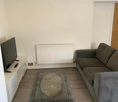 Gildersome House | The Bungalow