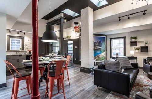 Indianapolis House | The Bungalow @Keystone