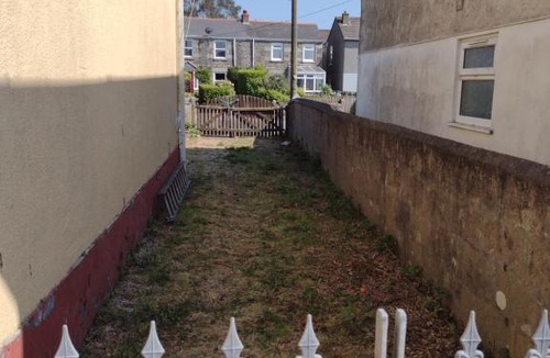 Carnbrea House | The Bungalow Rose in Vale