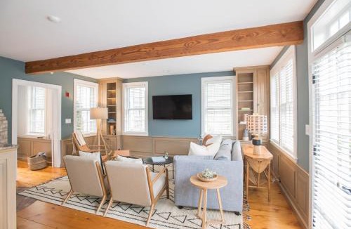 Nantucket Town House | The Bungalow