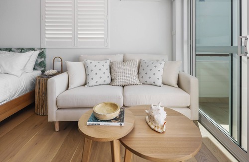 North Bondi Apartment | The Bungalows Queen 7