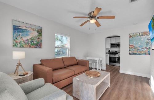 Treasure Island House | The Bungalows